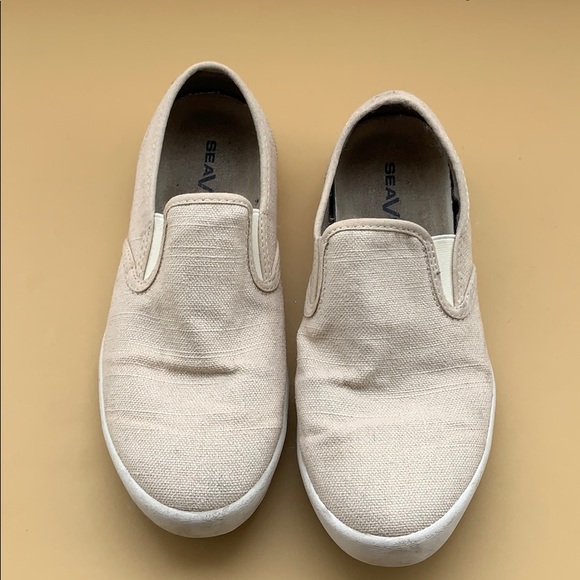 seavees baja slip on